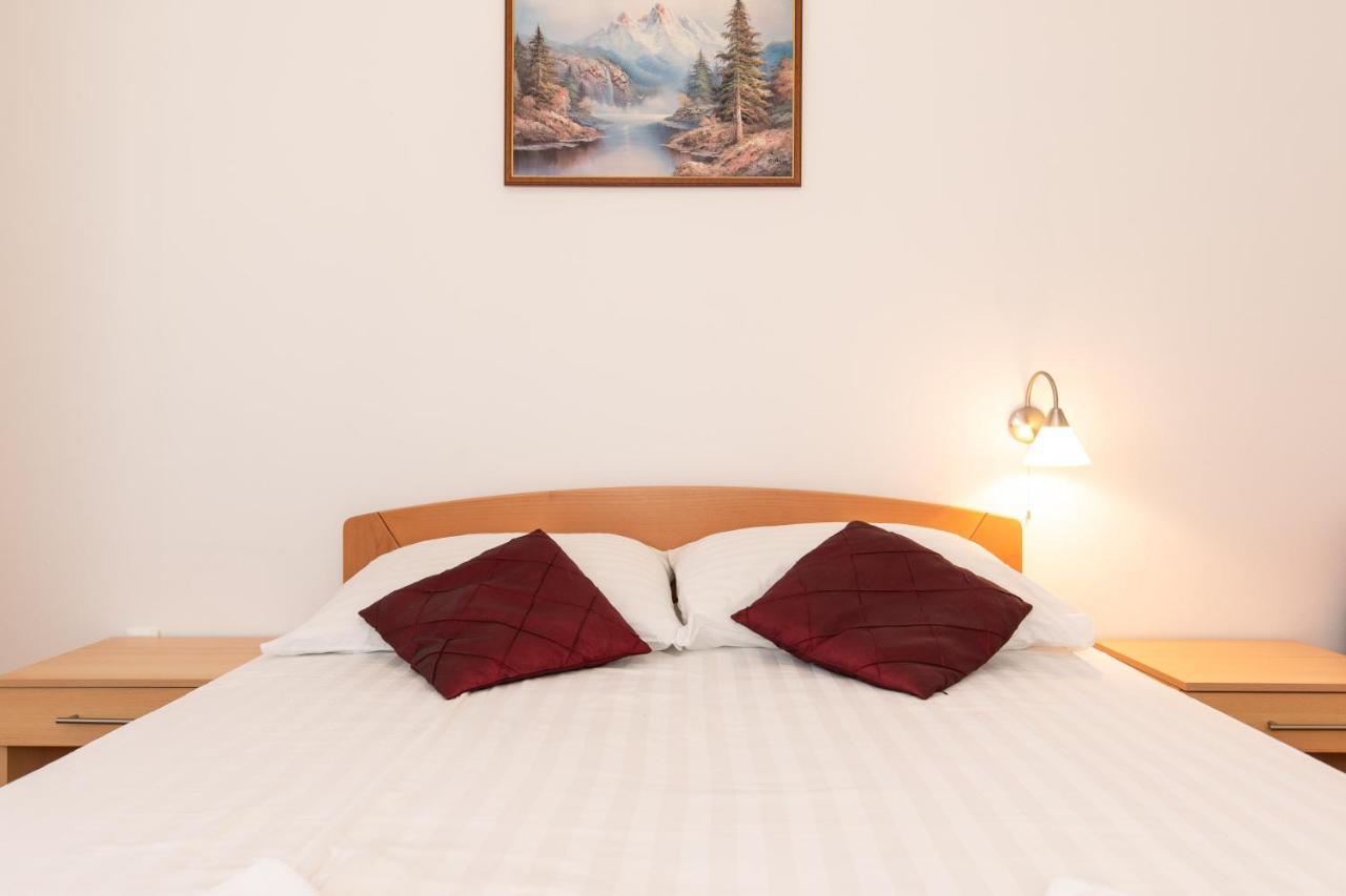 Apartments With Pool Ivana Krk Krk Town Exterior photo