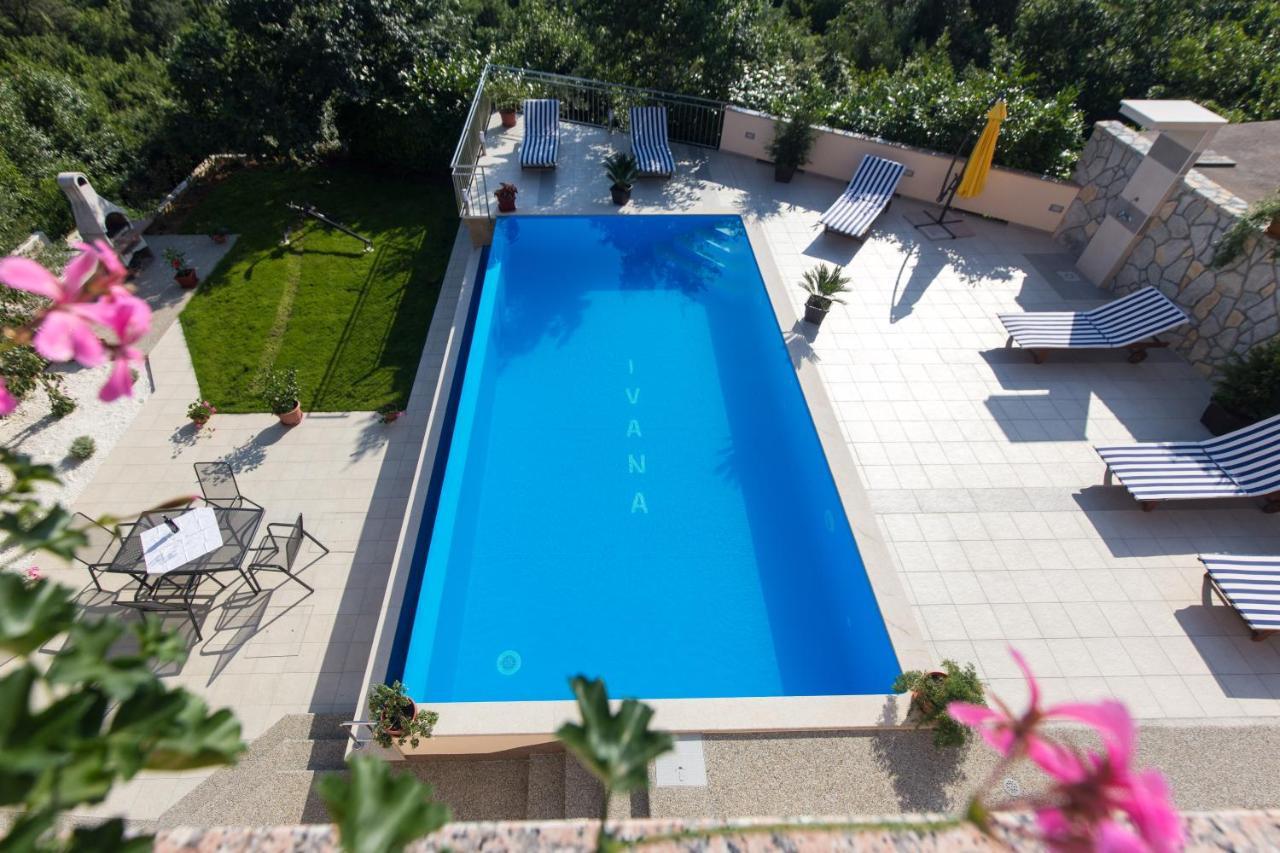 Apartments With Pool Ivana Krk Krk Town Exterior photo