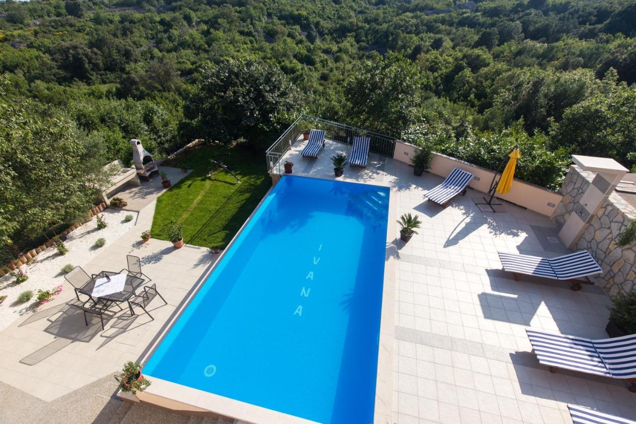 Apartments With Pool Ivana Krk Krk Town Exterior photo